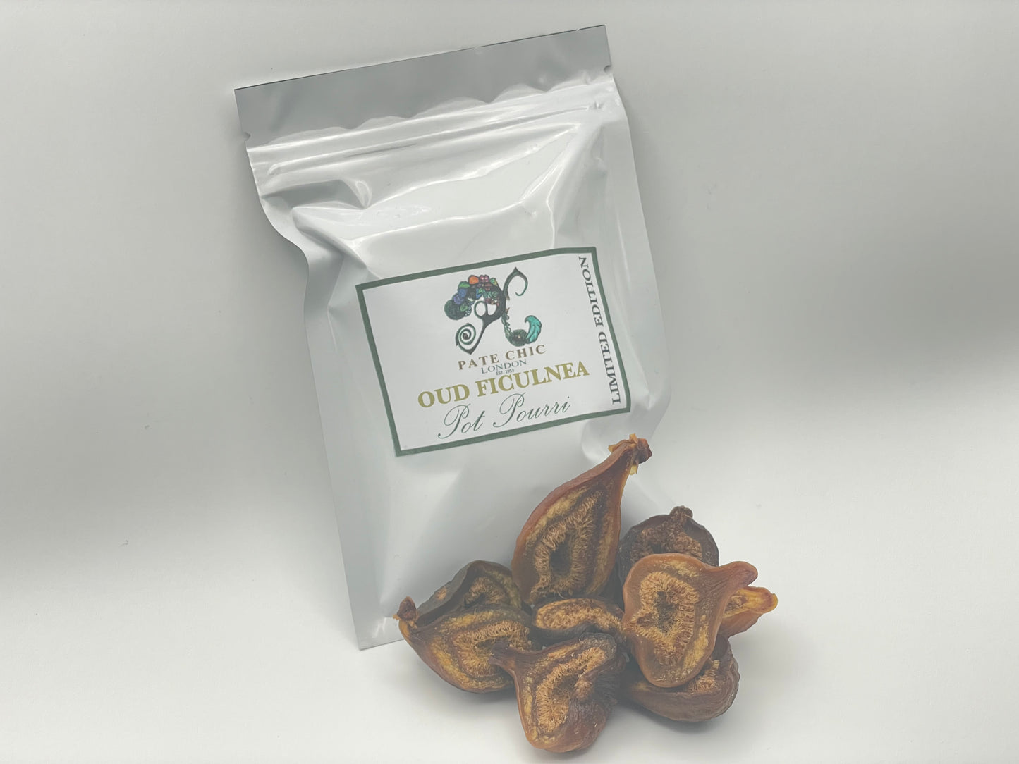 Pate Chic Oud Ficulnea