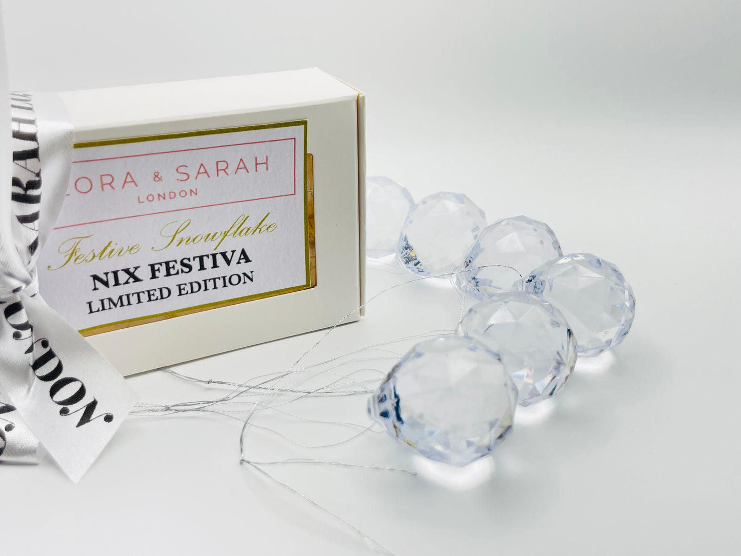 Nix Festiva Snow Flake Tear Drop